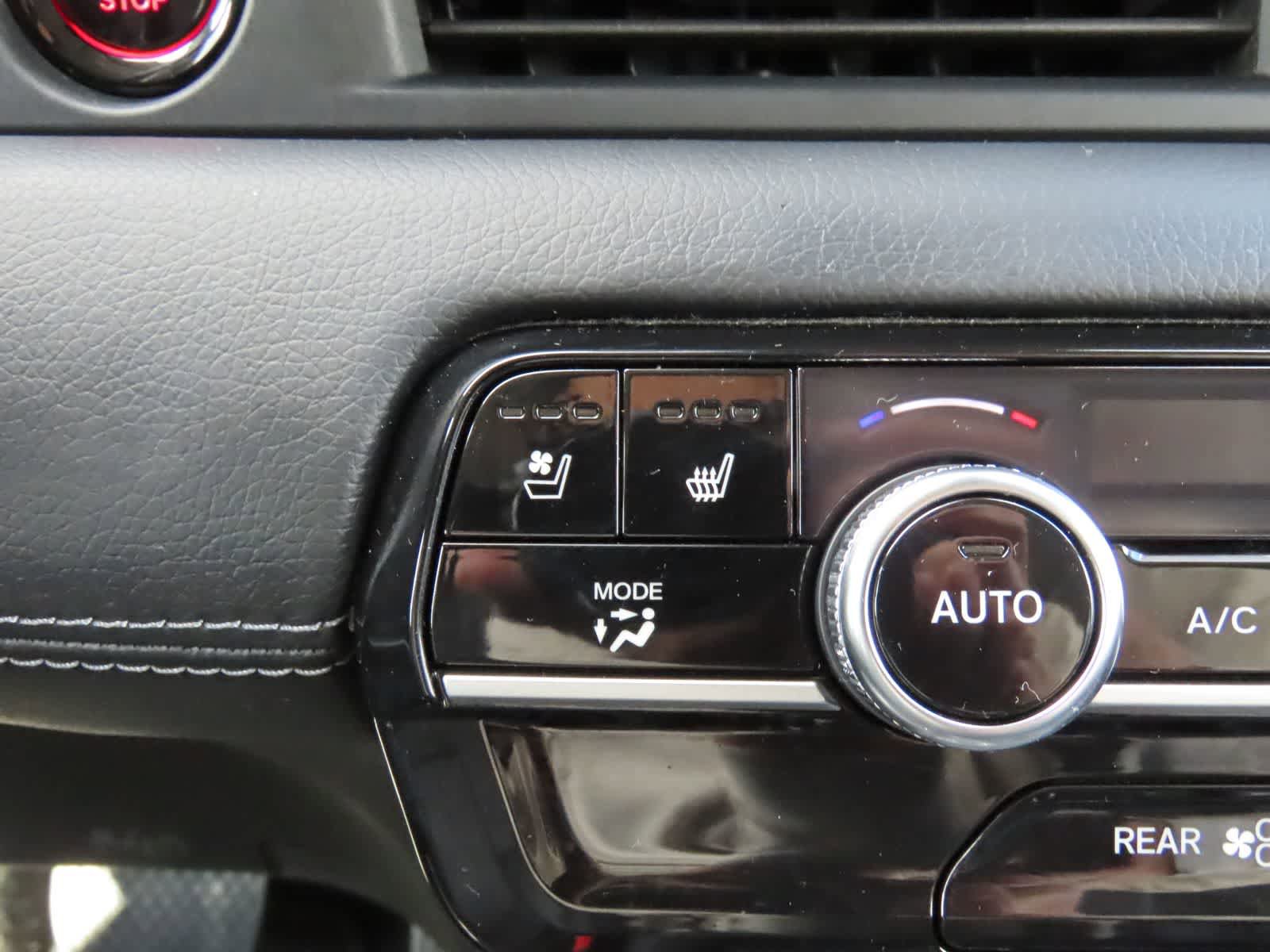 Used 2025 Honda Pilot Elite image 27