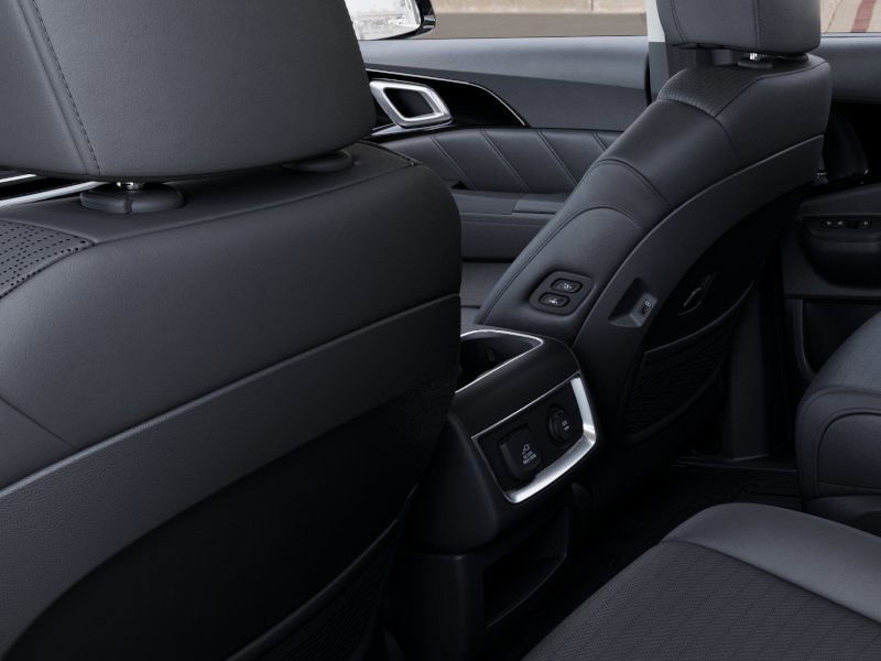 New 2025 Kia Carnival SX Prestige FWD image 32