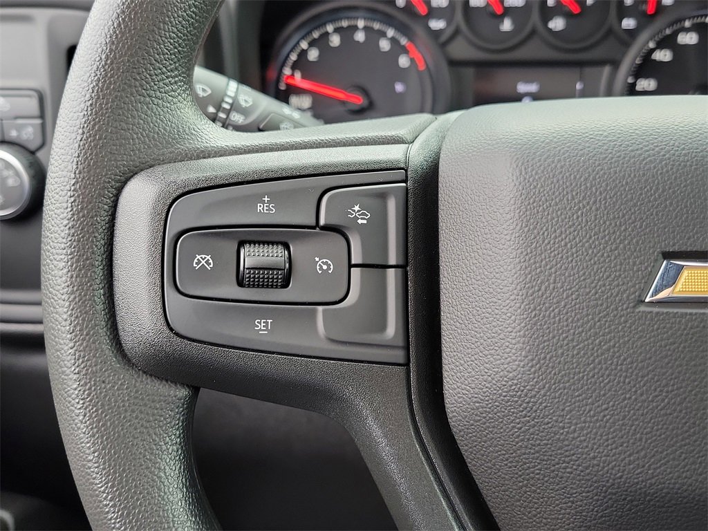 Used 2026 Chevrolet Silverado 1500 Custom image 5