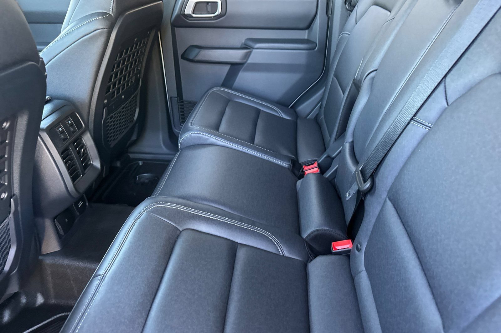 New 2026 Ford Bronco Badlands AWD/4WD image 12