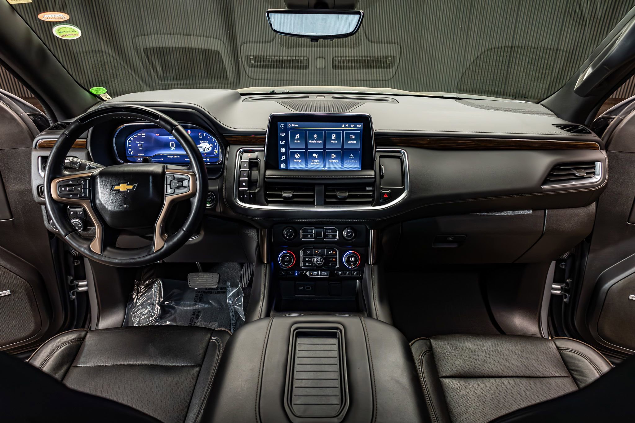 Used 2024 Chevrolet Tahoe High Country w/ Advanced Technology Package AWD/4WD image 15