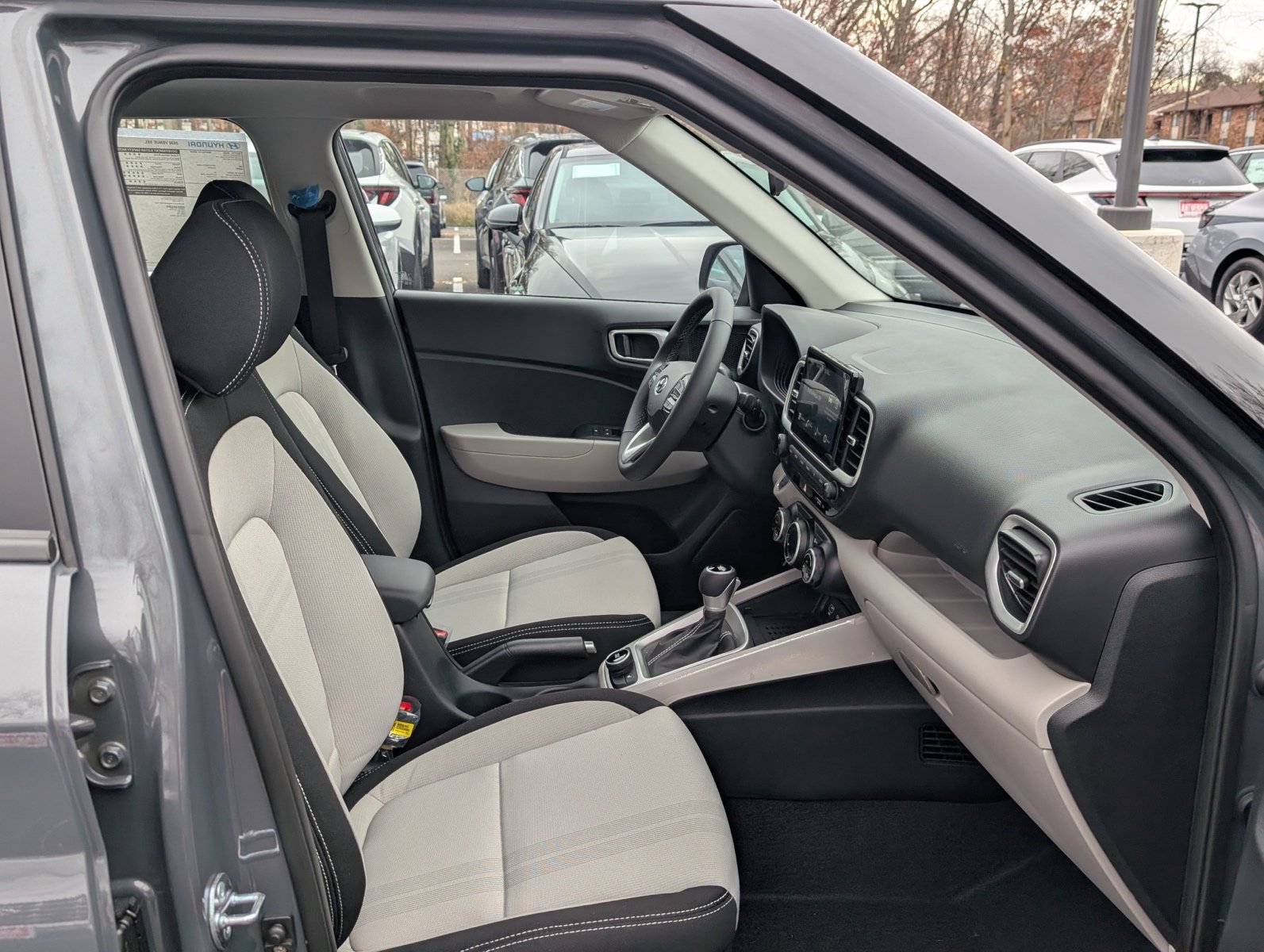 New 2026 Hyundai Venue SEL FWD image 7