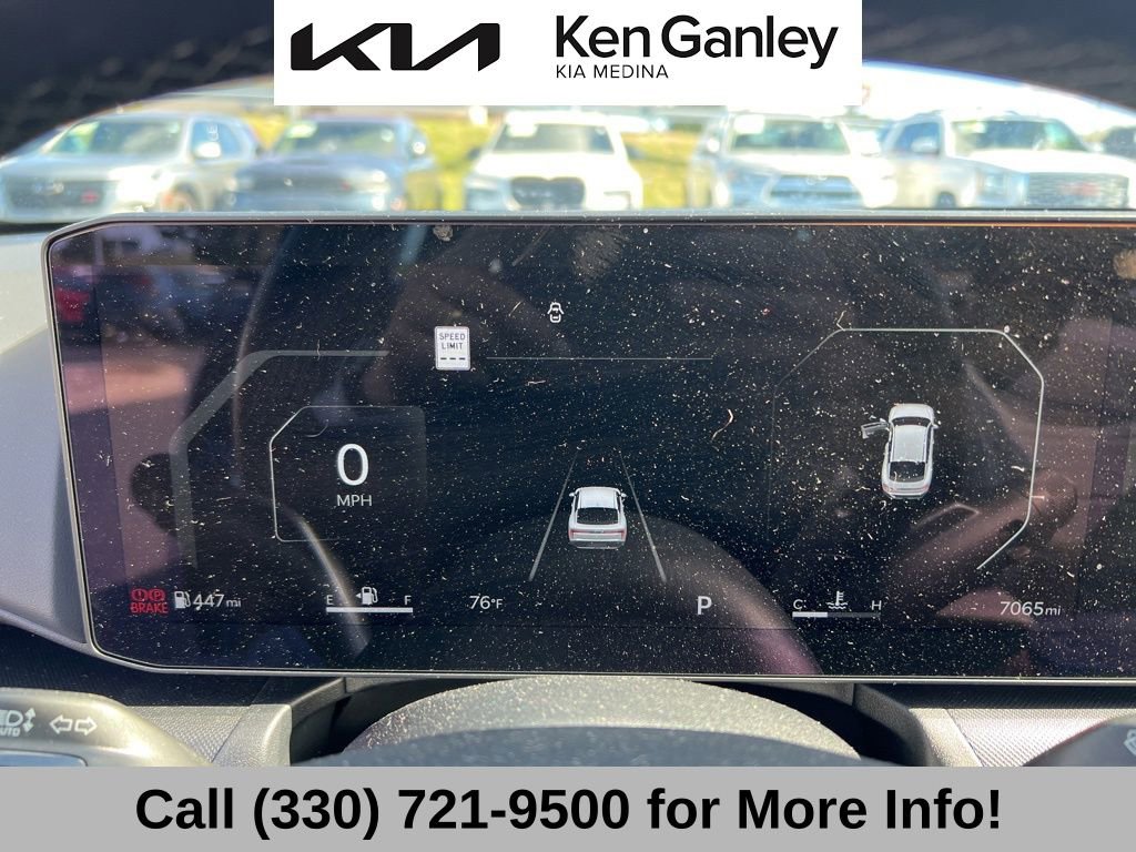 Certified 2025 Kia K4 EX image 33