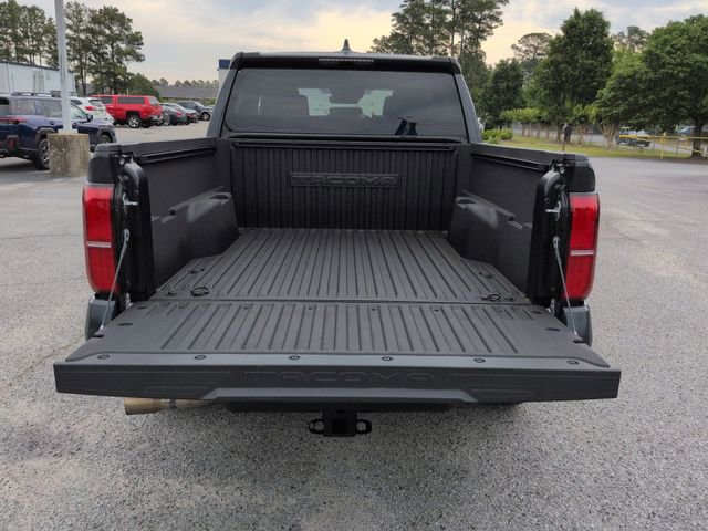 Used 2024 Toyota Tacoma SR5 AWD/4WD image 29