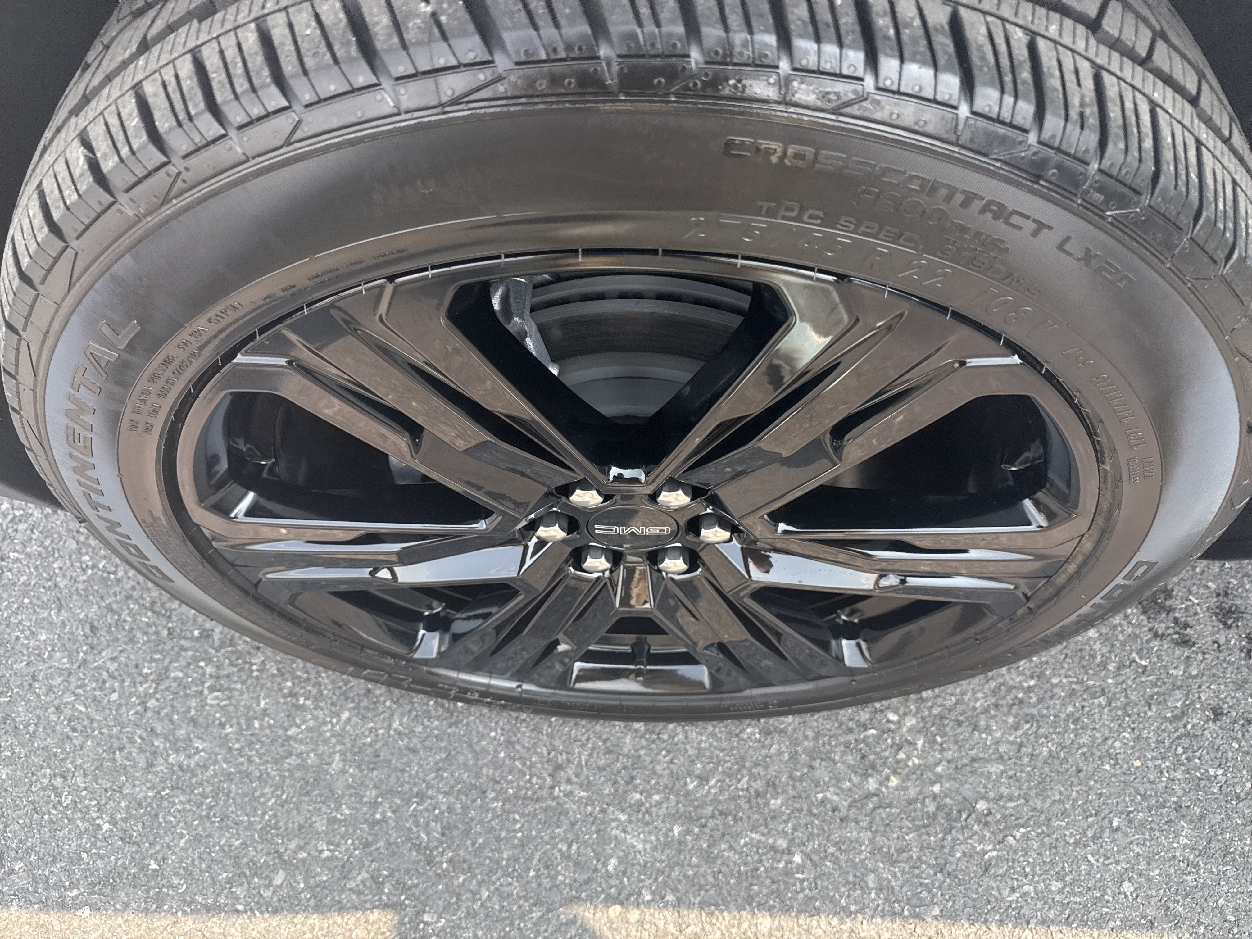 New 2027 GMC Acadia Elevation w/ Black Edition AWD/4WD image 10