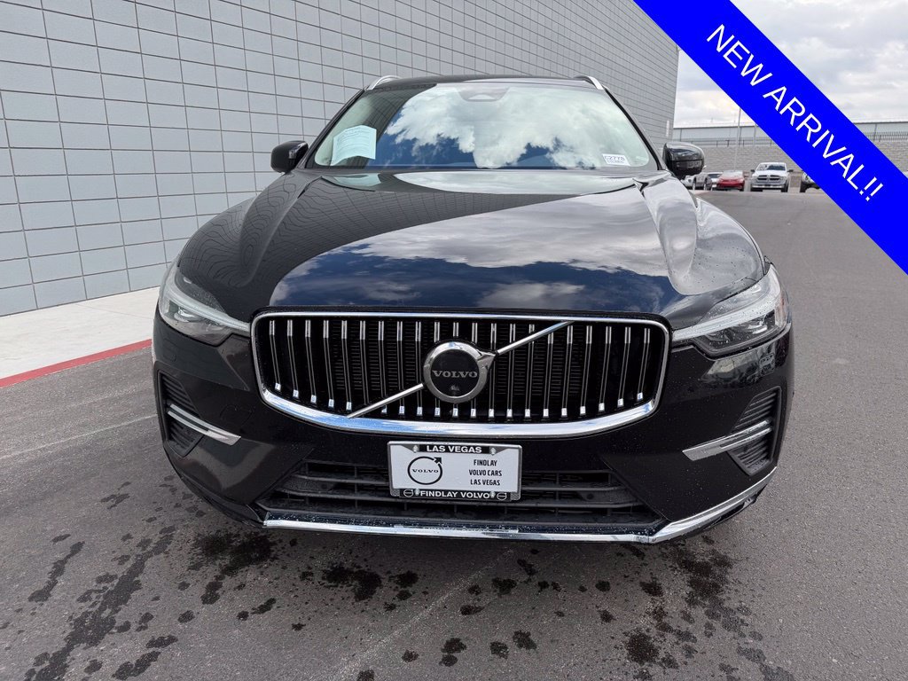 Used 2023 Volvo XC60 B5 Plus w/ Protection Package Premier FWD image 3