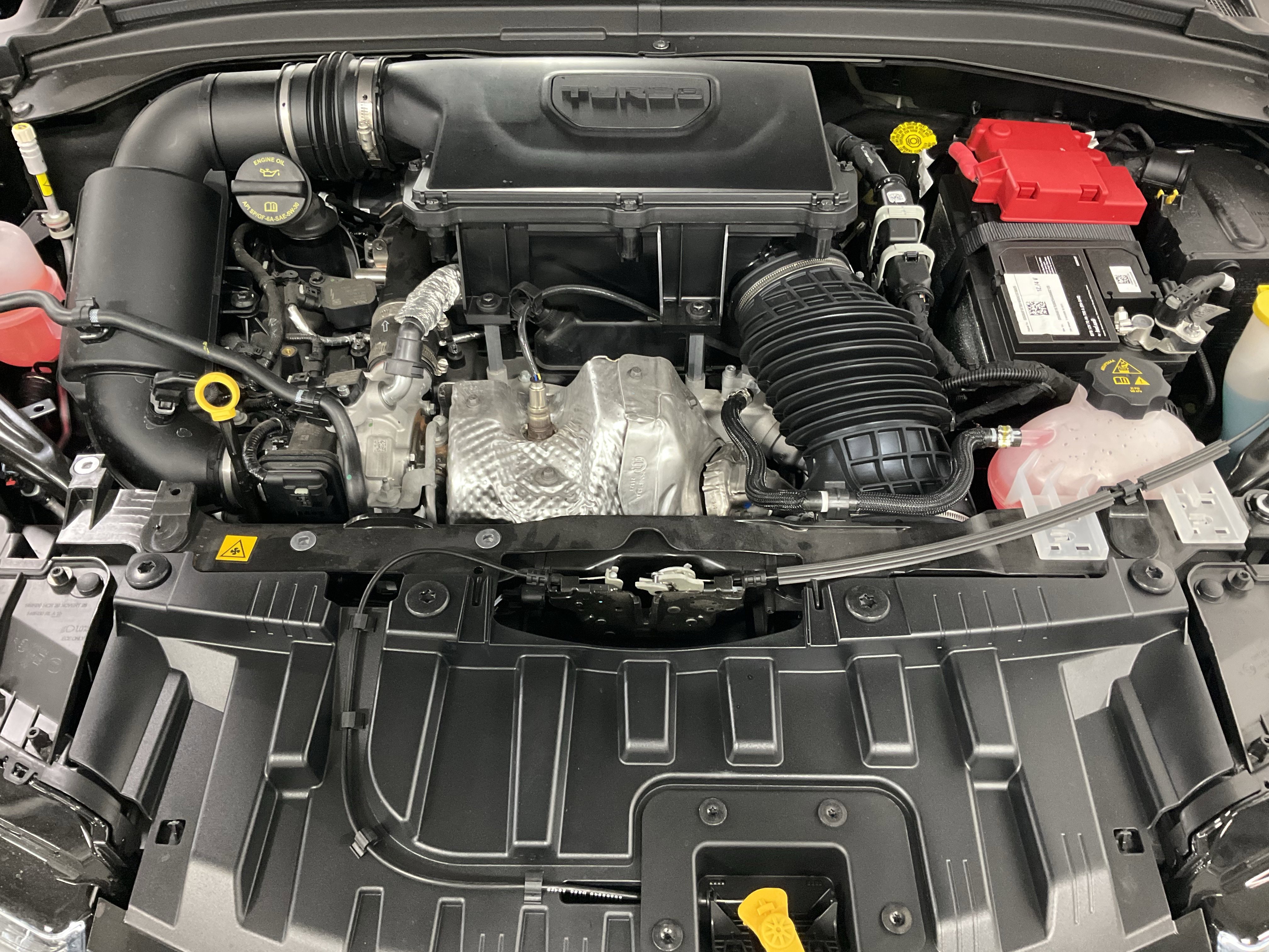 New 2026 Alfa Romeo Tonale w/ Red Premium Package image 18