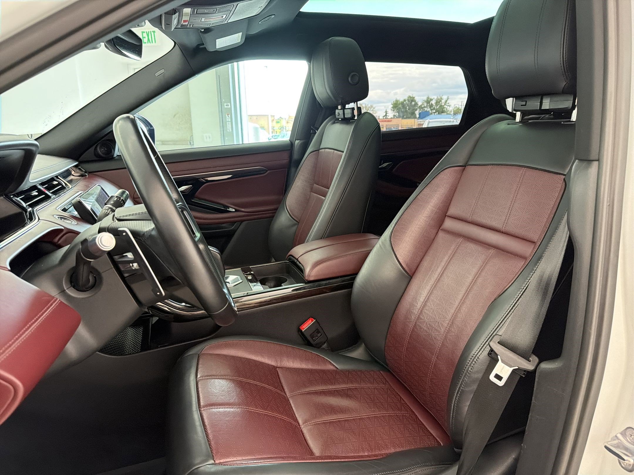 Used 2021 Land Rover Range Rover Evoque R-Dynamic SE AWD/4WD image 5