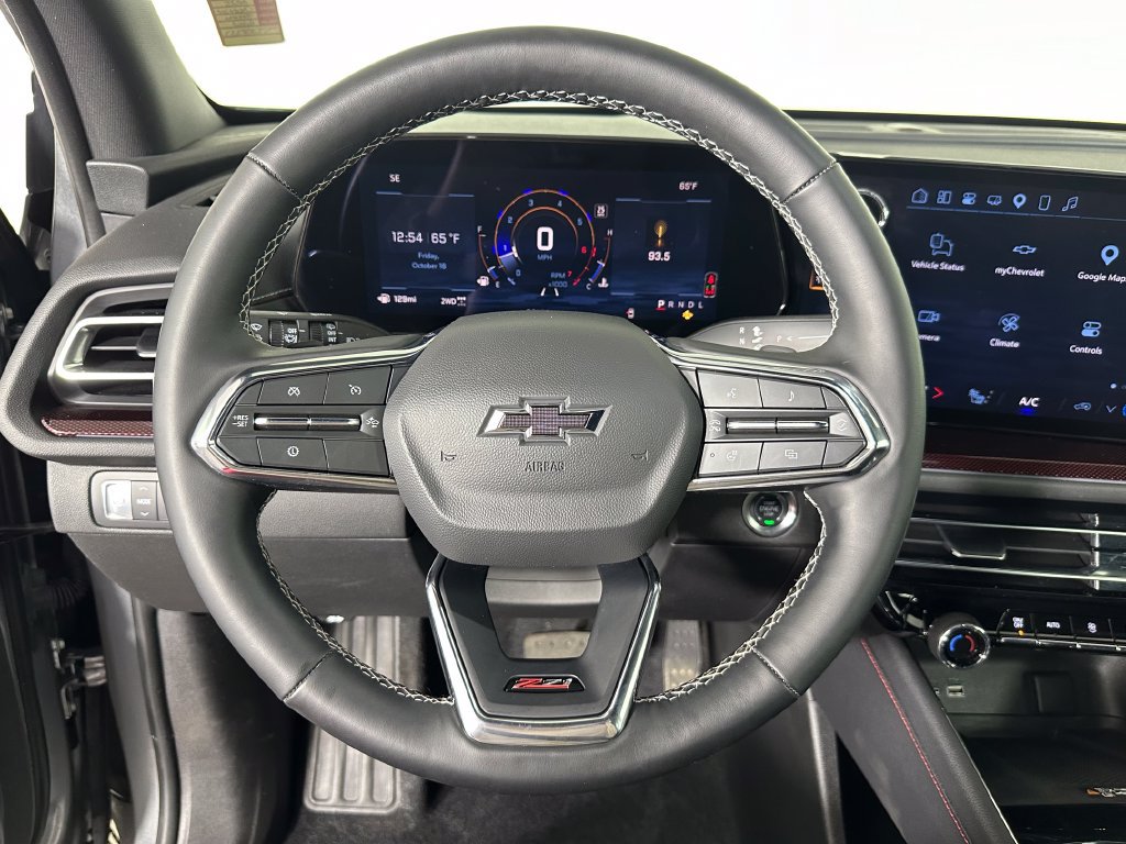 Used 2025 Chevrolet Traverse Z71 w/ LPO, Floor Liner Package AWD/4WD image 13