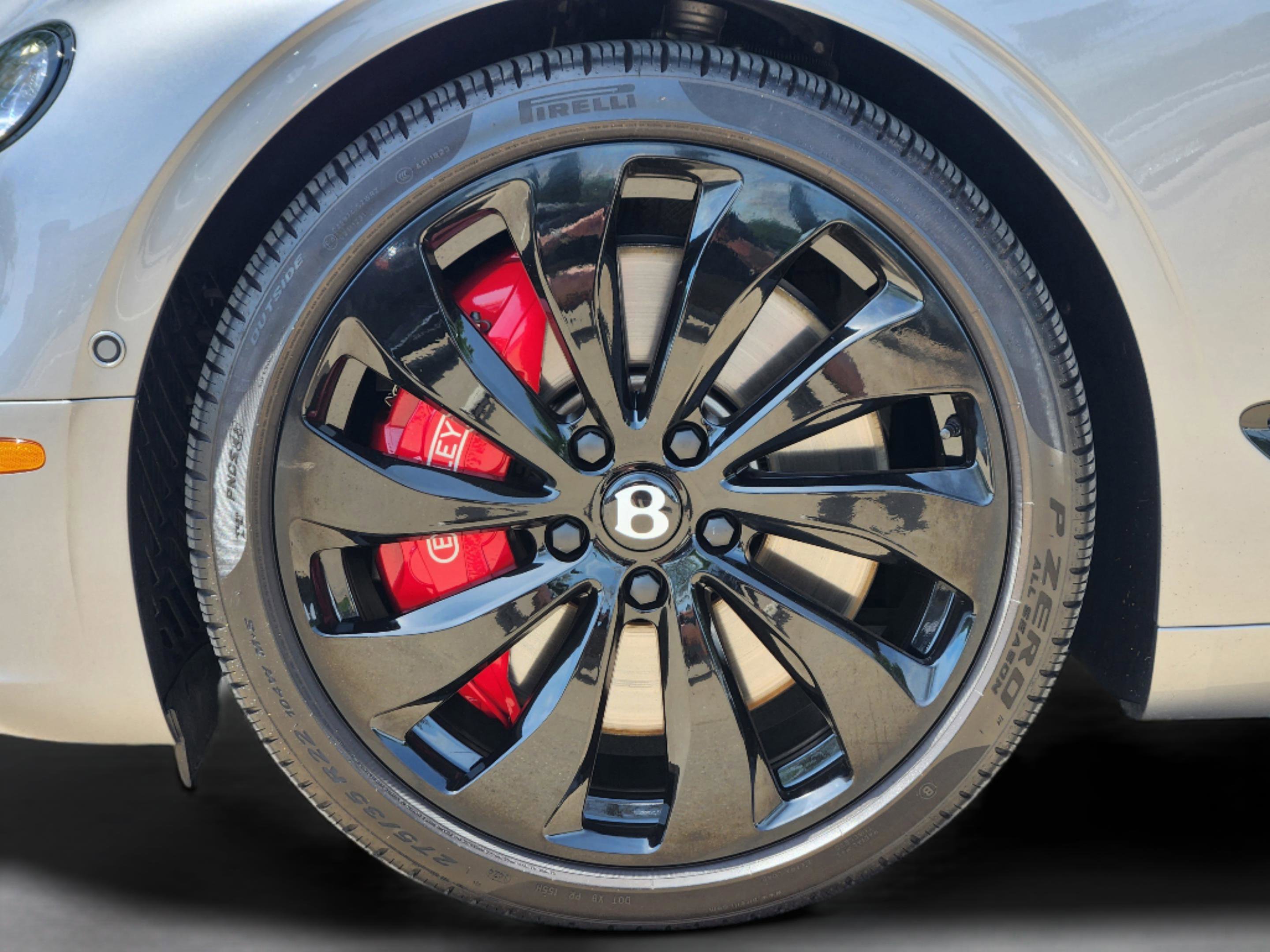 Used 2024 Bentley Continental GT image 18