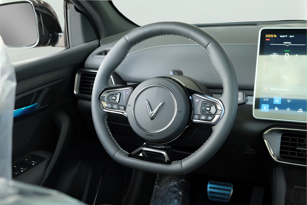 New 2025 VinFast VF 8 Plus AWD/4WD image 8