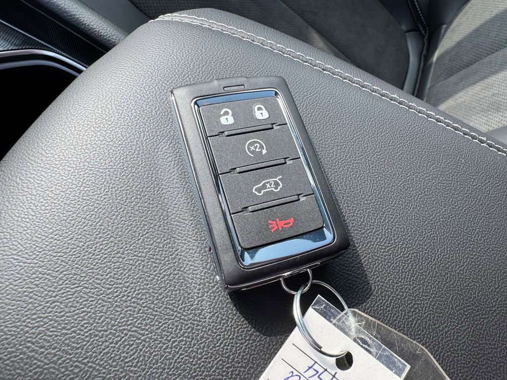 New 2026 Jeep Grand Cherokee Altitude AWD/4WD image 28
