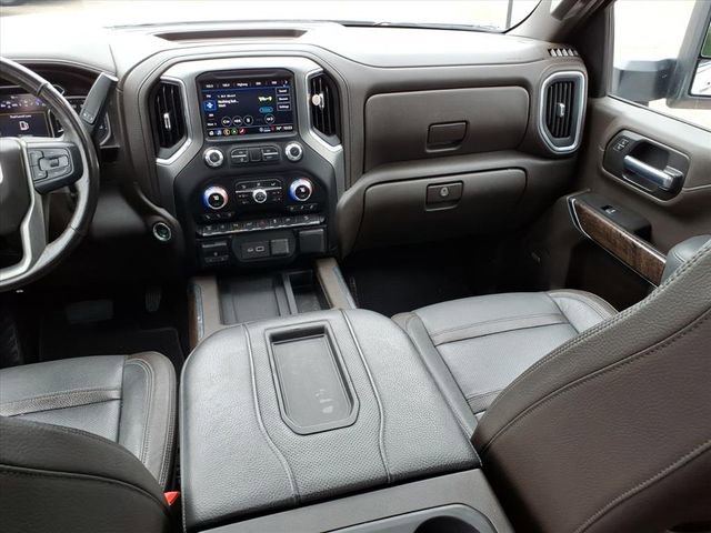 Used 2021 GMC Sierra 3500 Denali w/ Denali Ultimate Package image 15