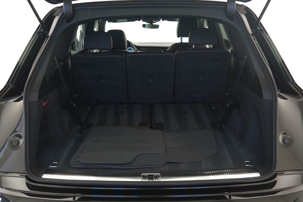 Used 2023 Audi Q7 2.0T Premium w/ Convenience Package image 12