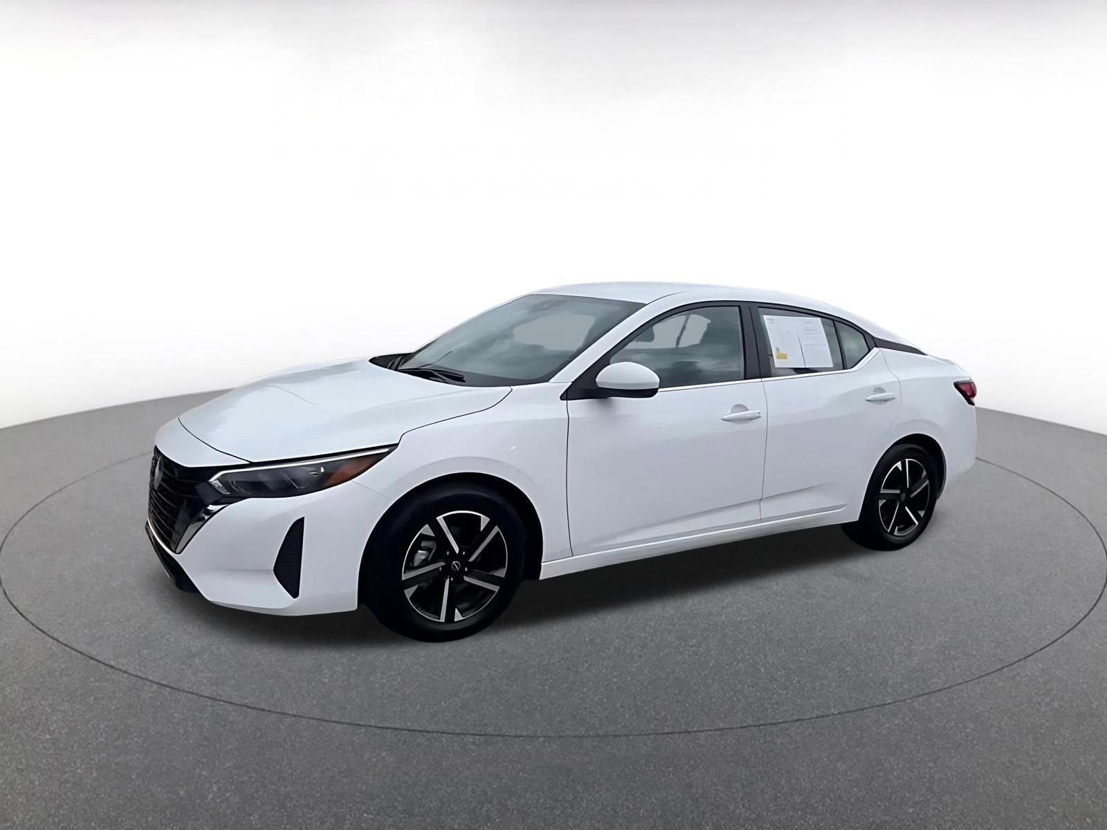 Used 2025 Nissan Sentra SV image 8