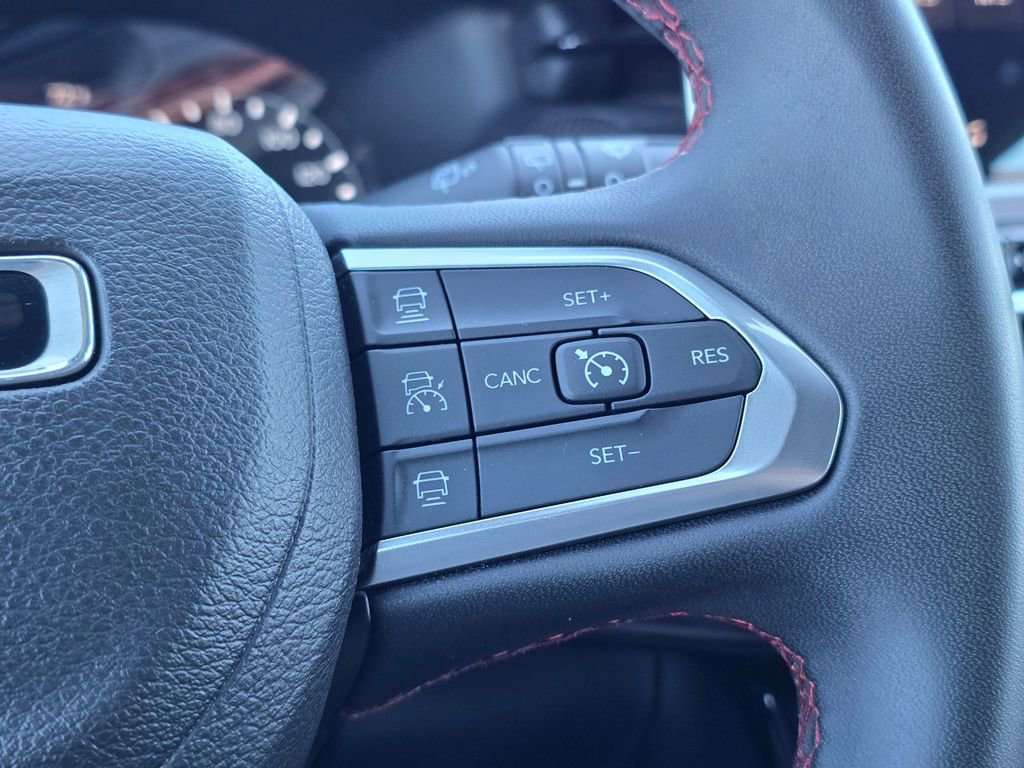 Used 2024 Jeep Compass Trailhawk image 29