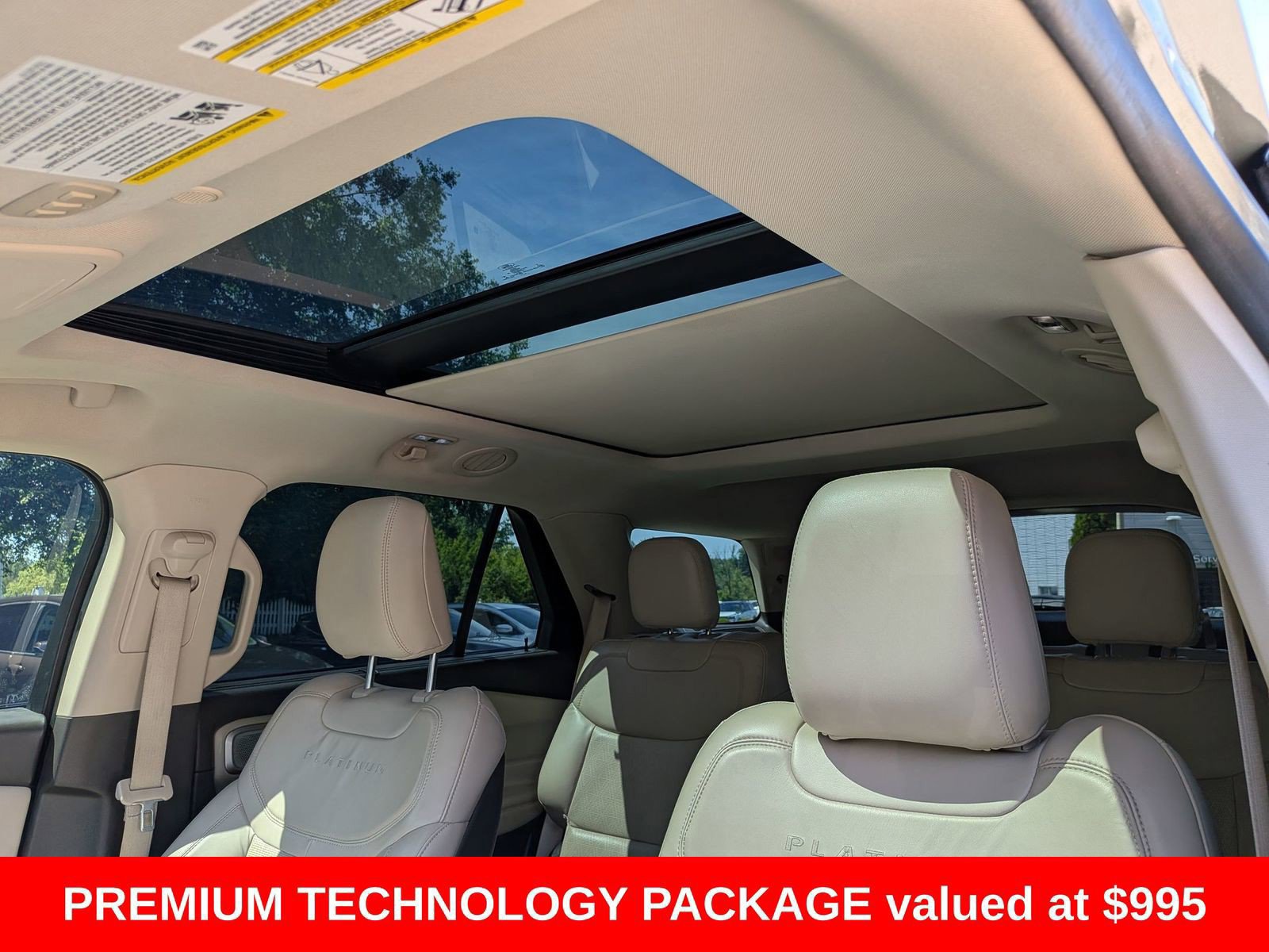 Used 2020 Ford Explorer Platinum w/ Premium Technology Package AWD/4WD image 27
