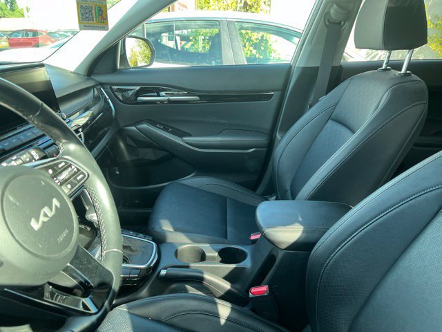Certified 2023 Kia Seltos EX AWD/4WD image 2