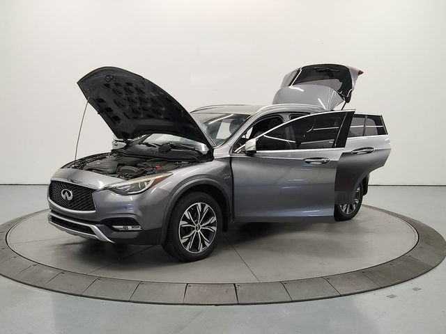 Used 2017 INFINITI QX30 Premium w/ Navigation Package AWD/4WD image 12