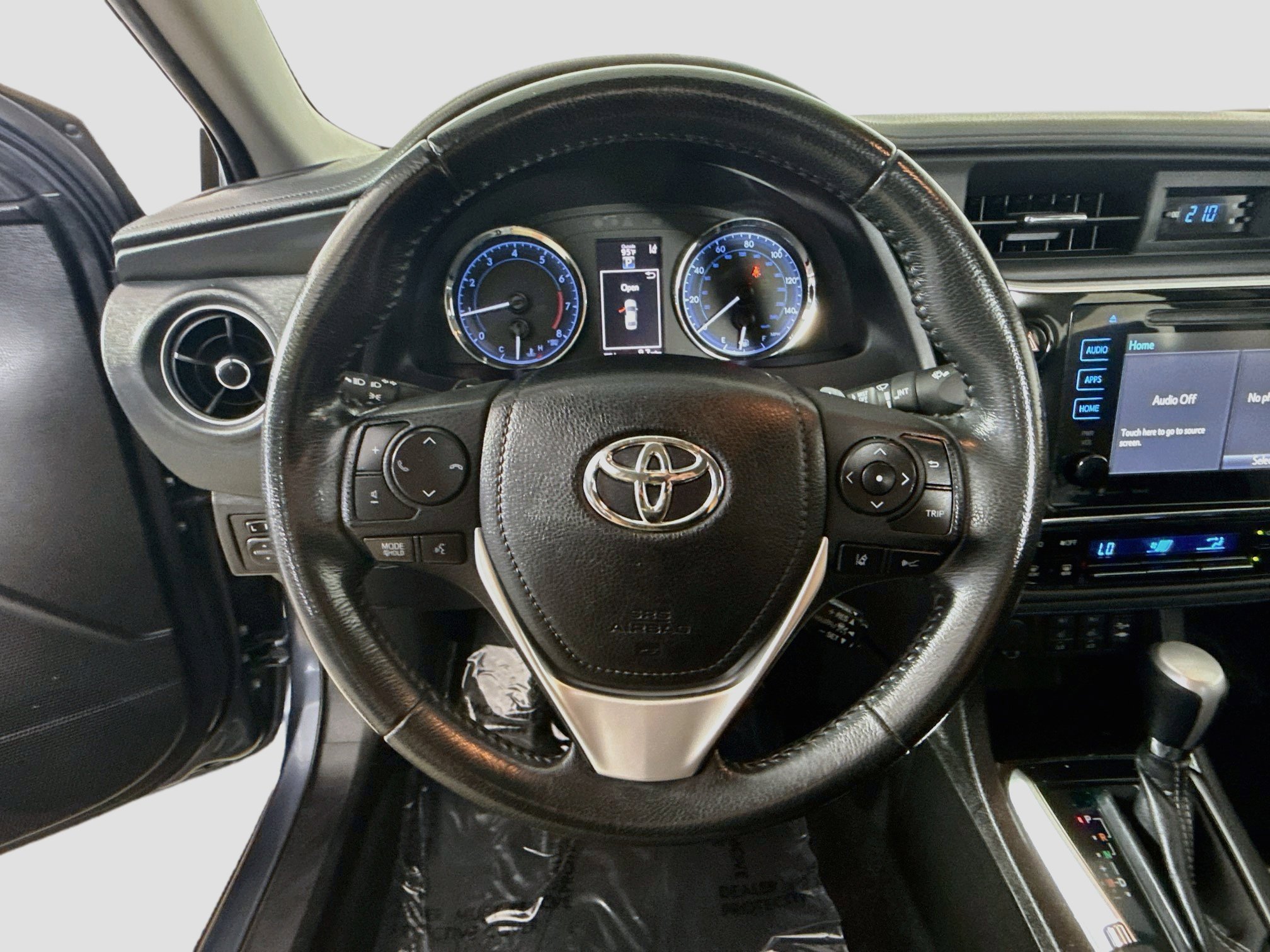 Used 2019 Toyota Corolla XSE FWD image 13