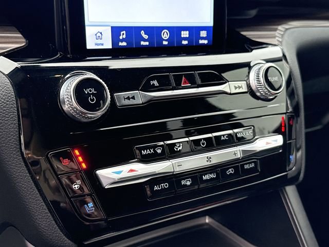 Used 2024 Ford Explorer Limited w/ Limited Technology Package image 18