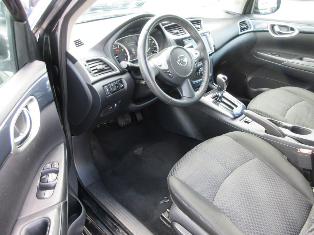 Used 2019 Nissan Sentra SR FWD image 10