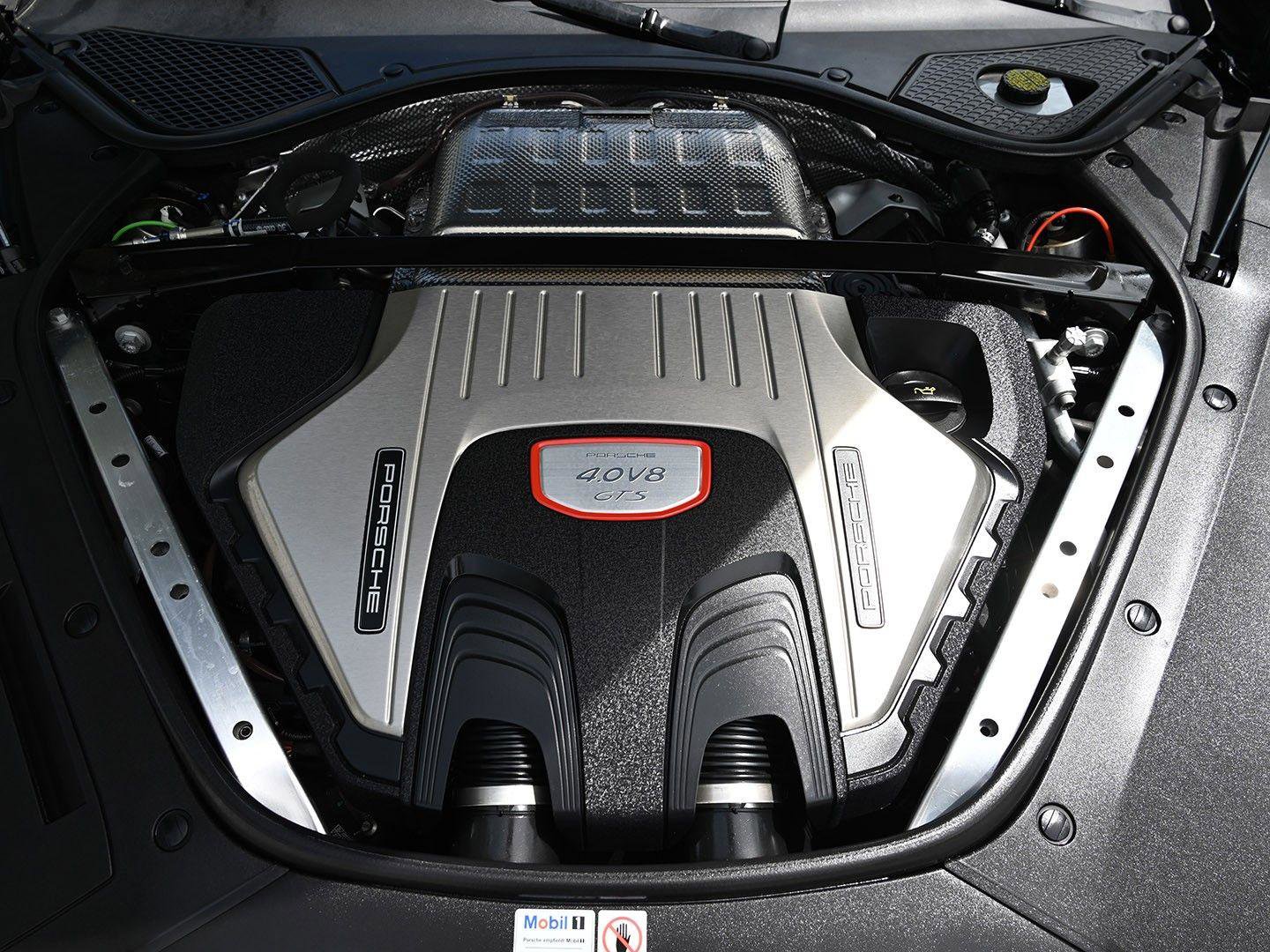 Used 2023 Porsche Panamera GTS image 18