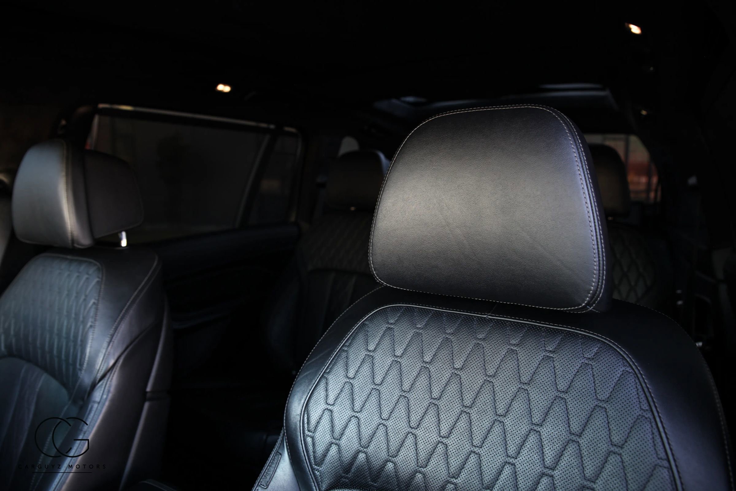 Used 2020 BMW X7 M50i w/ Dynamic Handling Package image 26