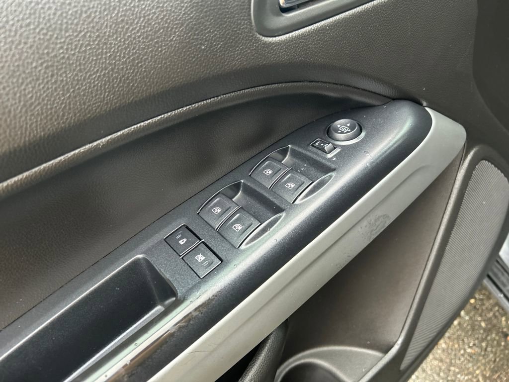 Used 2016 Chevrolet Colorado LT w/ LT Convenience Package image 18