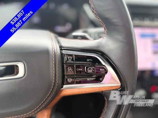 Used 2023 Jeep Grand Cherokee Summit AWD/4WD image 16