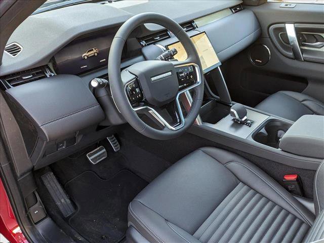 New 2025 Land Rover Discovery Sport Dynamic SE image 3