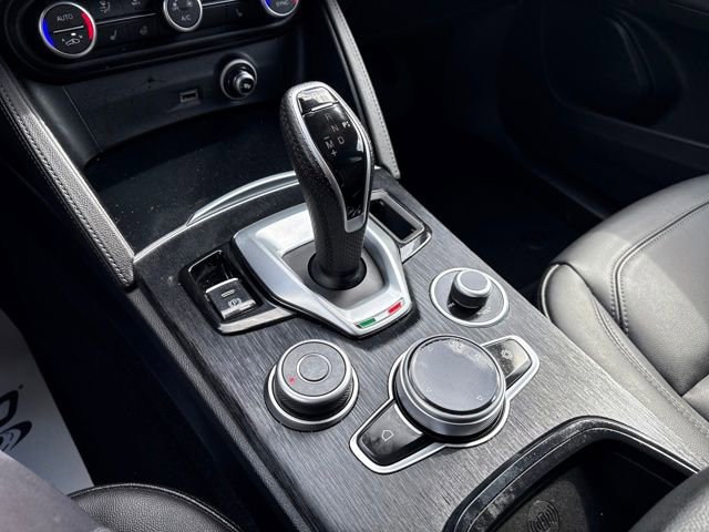 Used 2024 Alfa Romeo Stelvio Sprint AWD/4WD image 21