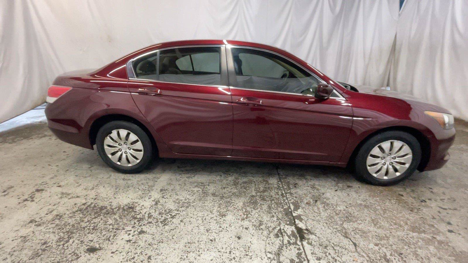 Used 2010 Honda Accord LX image 6