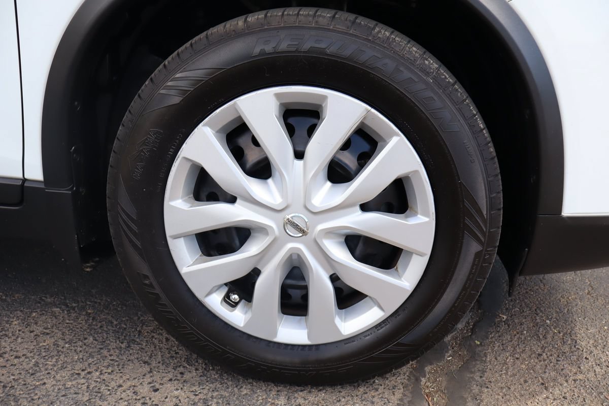 Used 2015 Nissan Rogue S AWD/4WD image 44