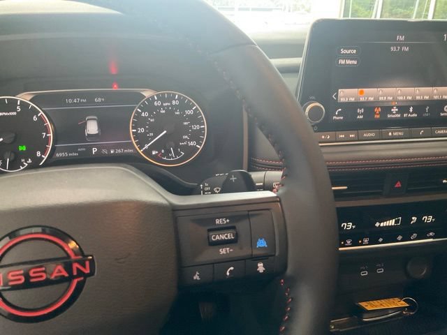 Used 2025 Nissan Rogue SV AWD/4WD image 10