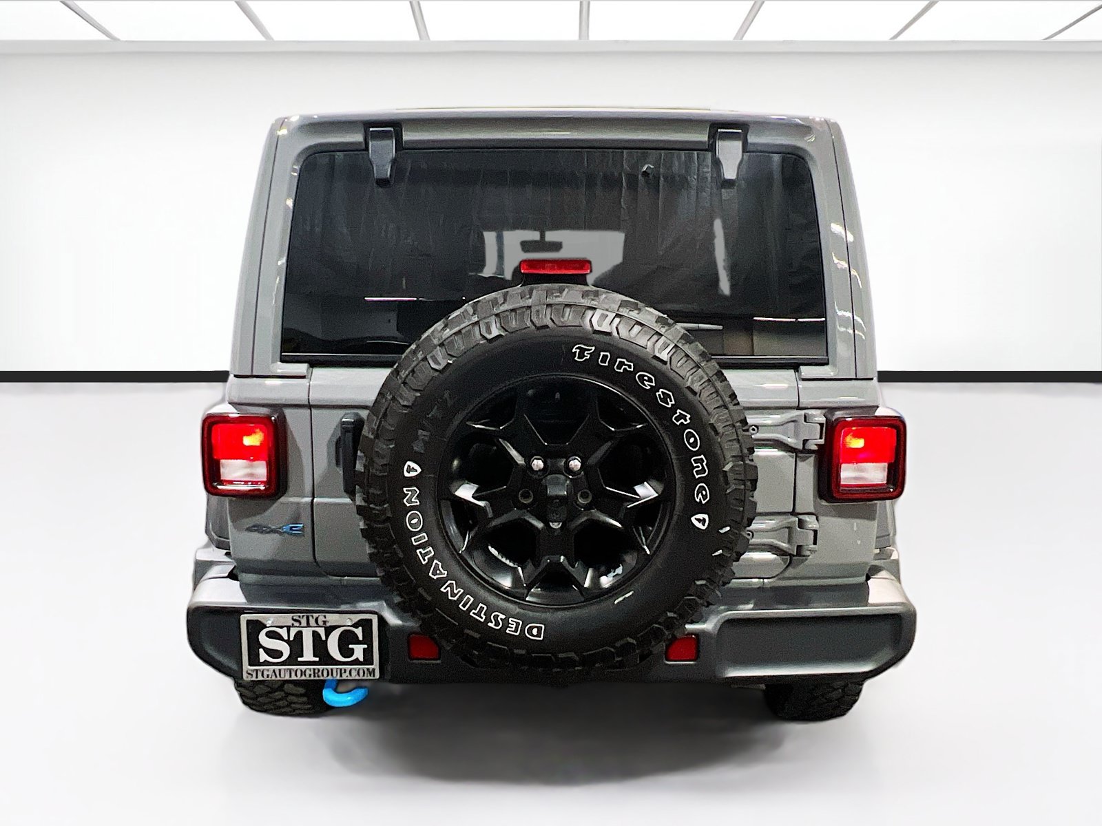 Used 2023 Jeep Wrangler Unlimited w/ Sun & Screen Package AWD/4WD image 5