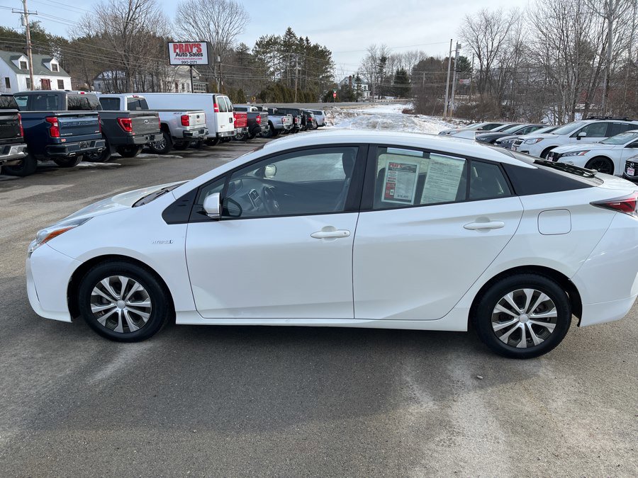 Used 2016 Toyota Prius Four Touring FWD image 4