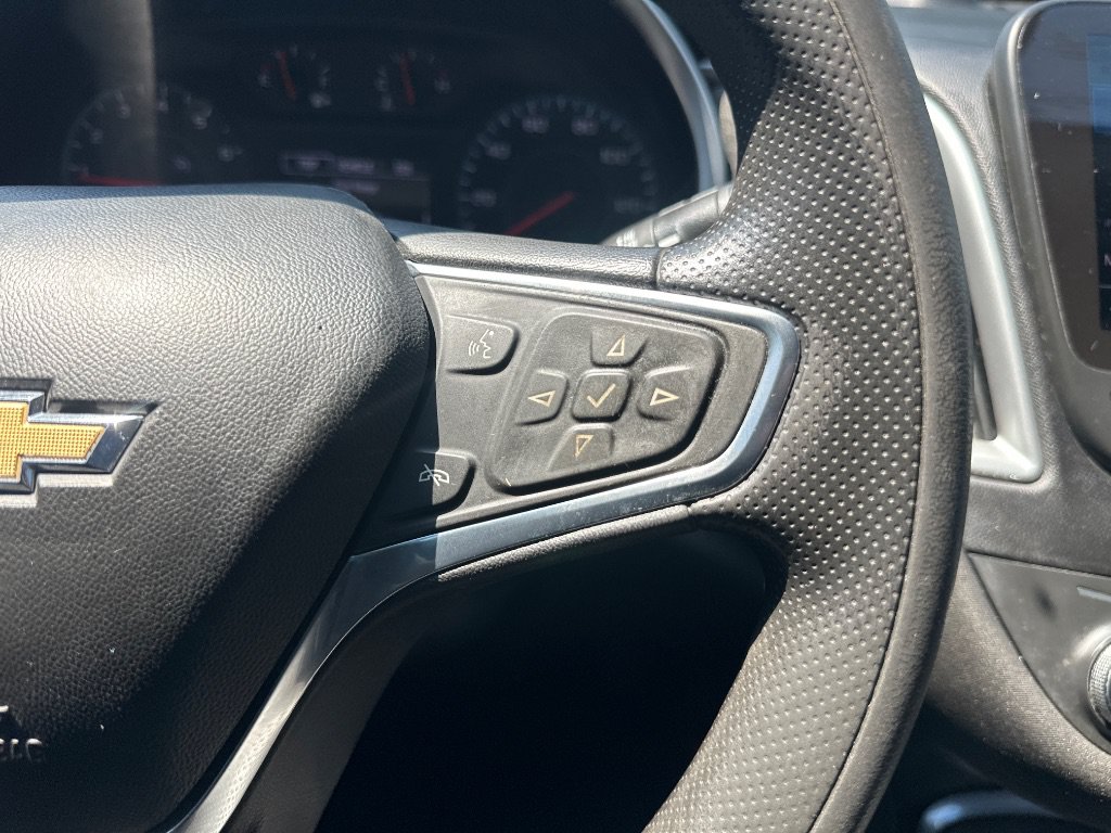 Used 2022 Chevrolet Malibu LT FWD image 31