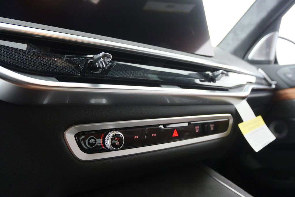 New 2026 BMW X7 xDrive40i w/ Executive Package image 24