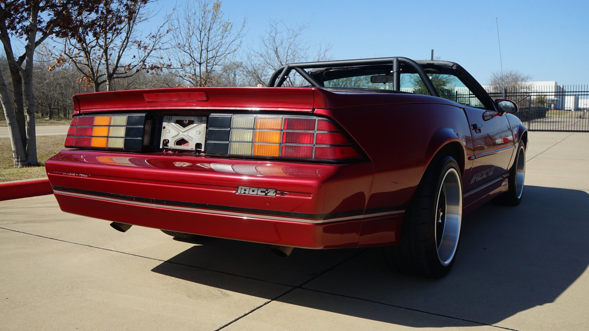 Used 1990 Chevrolet Camaro IROC-Z RWD image 15