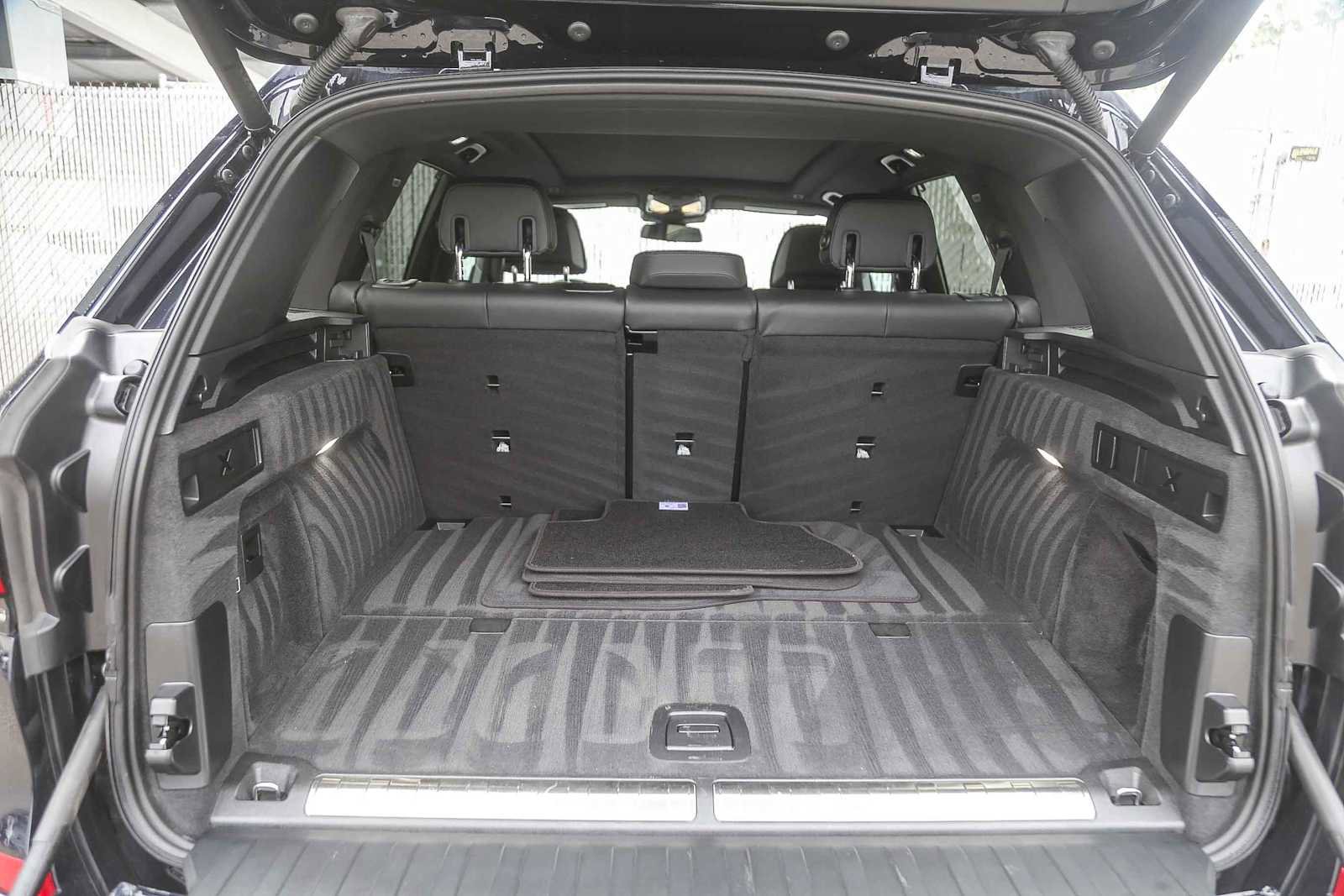 Used 2025 BMW X5 xDrive50e w/ Executive Package image 22