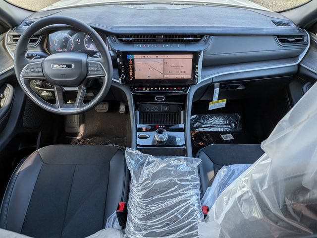 New 2026 Jeep Grand Cherokee Altitude AWD/4WD image 15