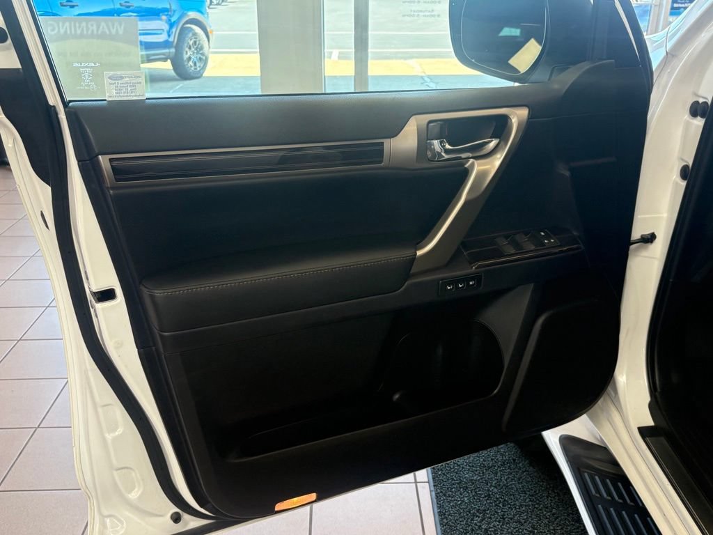 Used 2021 Lexus GX 460 Premium w/ Premium Package AWD/4WD image 18