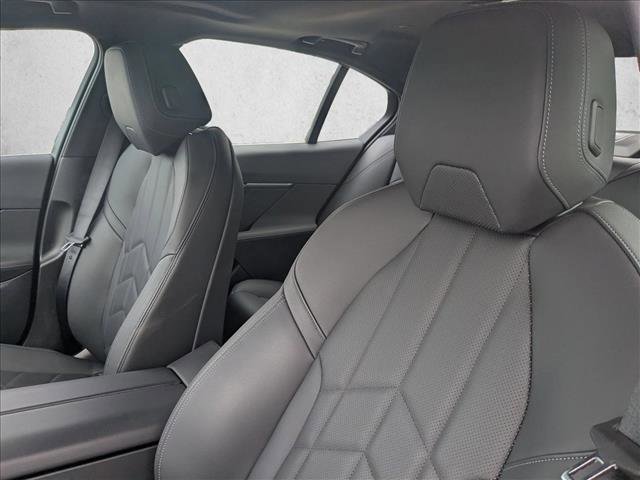 Used 2025 BMW 530i RWD image 14