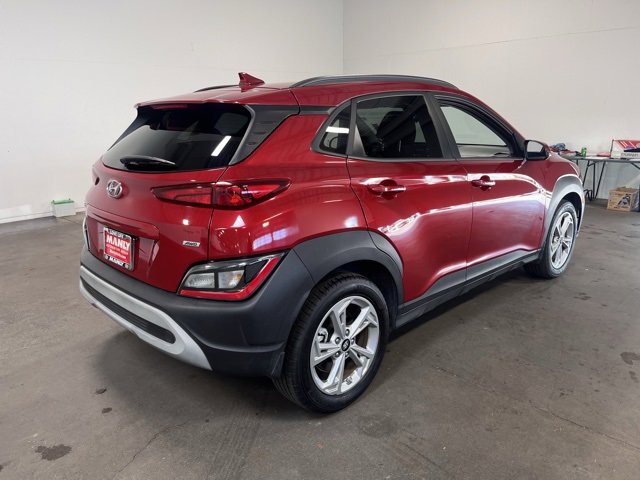Used 2022 Hyundai Kona SEL w/ Convenience Package image 3