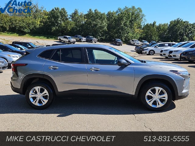 Used 2024 Chevrolet Trax LS FWD image 6