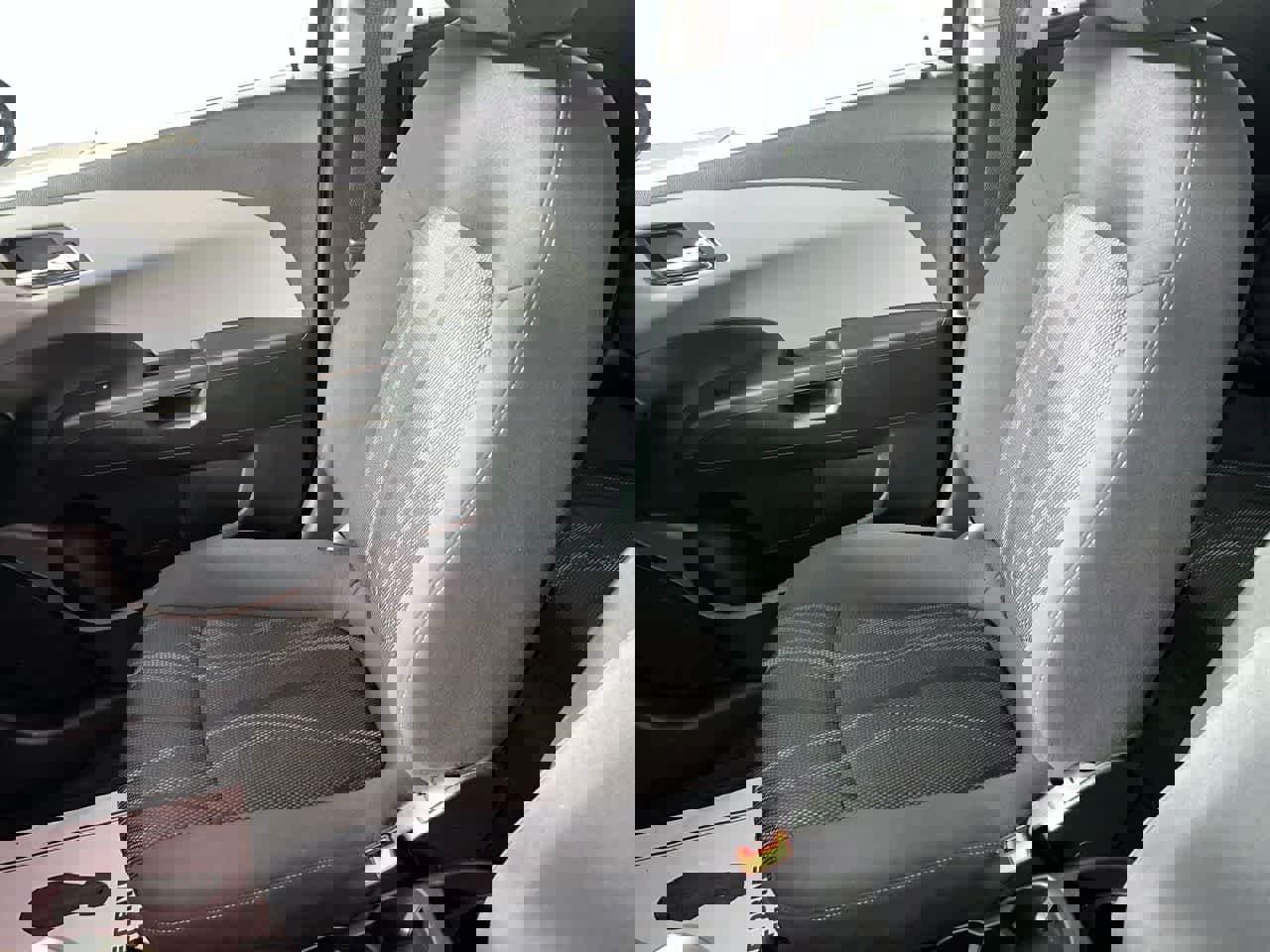 Used 2016 Chevrolet Sonic LT image 25