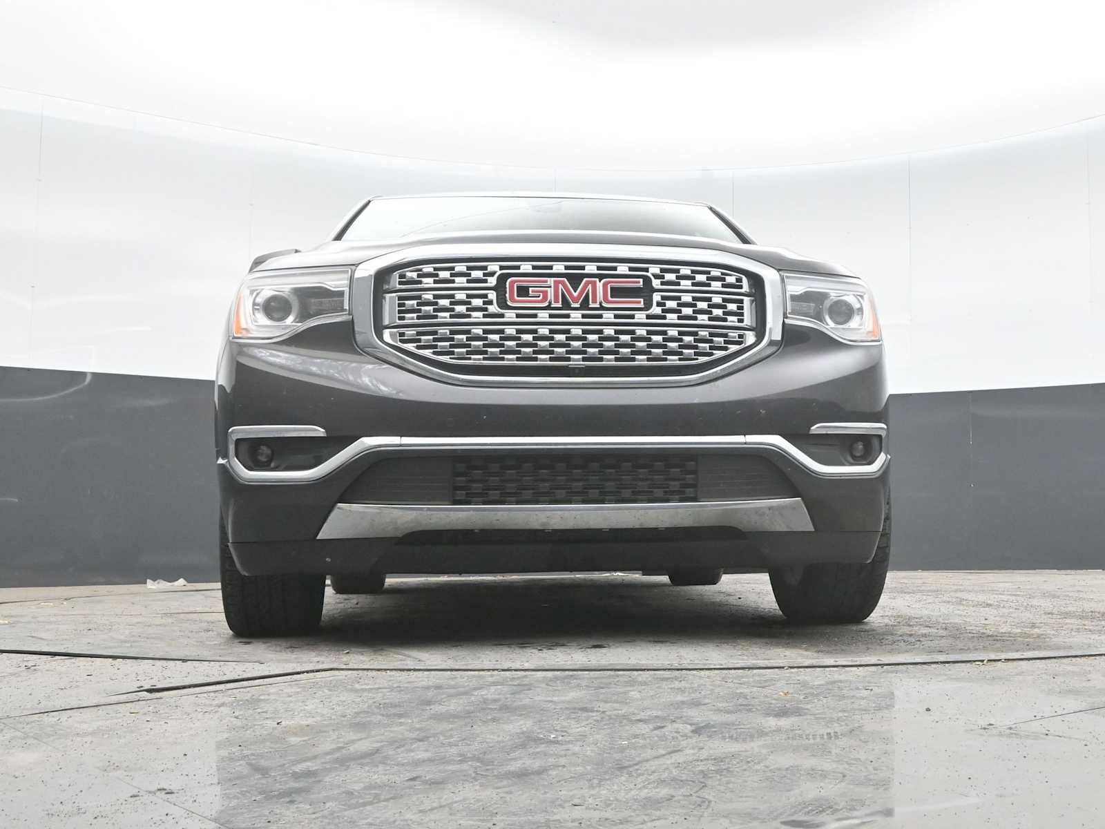 Used 2017 GMC Acadia Denali w/ Technology Package AWD/4WD image 27