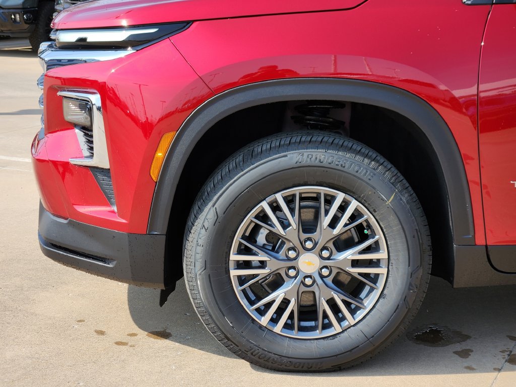New 2026 Chevrolet Traverse LT w/ Driver Confidence Package FWD image 5