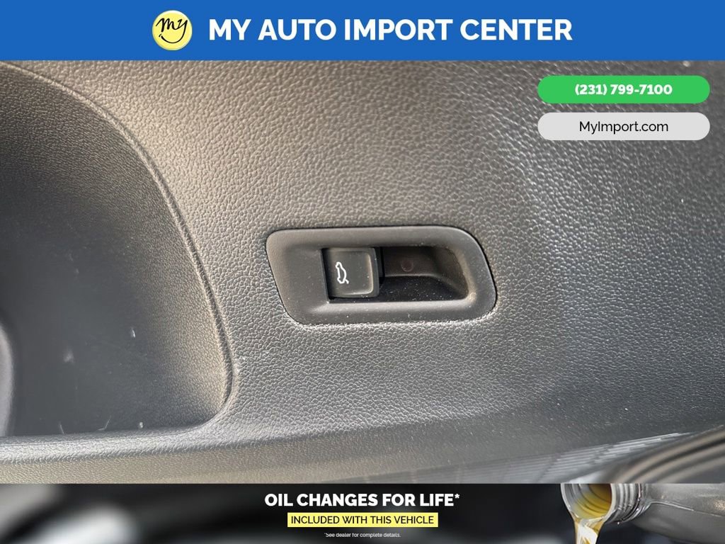 Used 2025 Volkswagen Atlas Cross Sport SEL R-Line AWD/4WD image 12